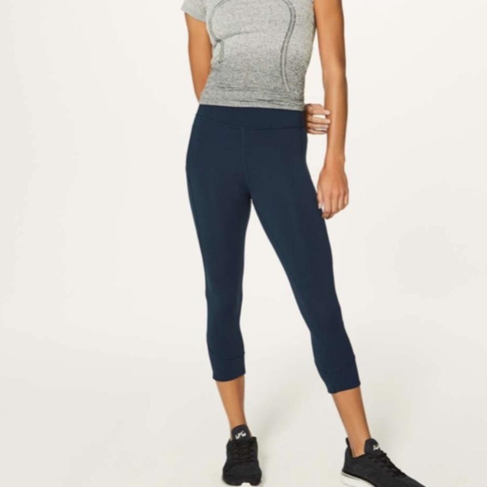 Lululemon Black High Waisted Capri Leggings
